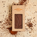 Tablette de chocolat noir bio 65% de Maison Molinet, origine Papouasie-Nouvelle-Guinée, 100 g, présentation centrale.